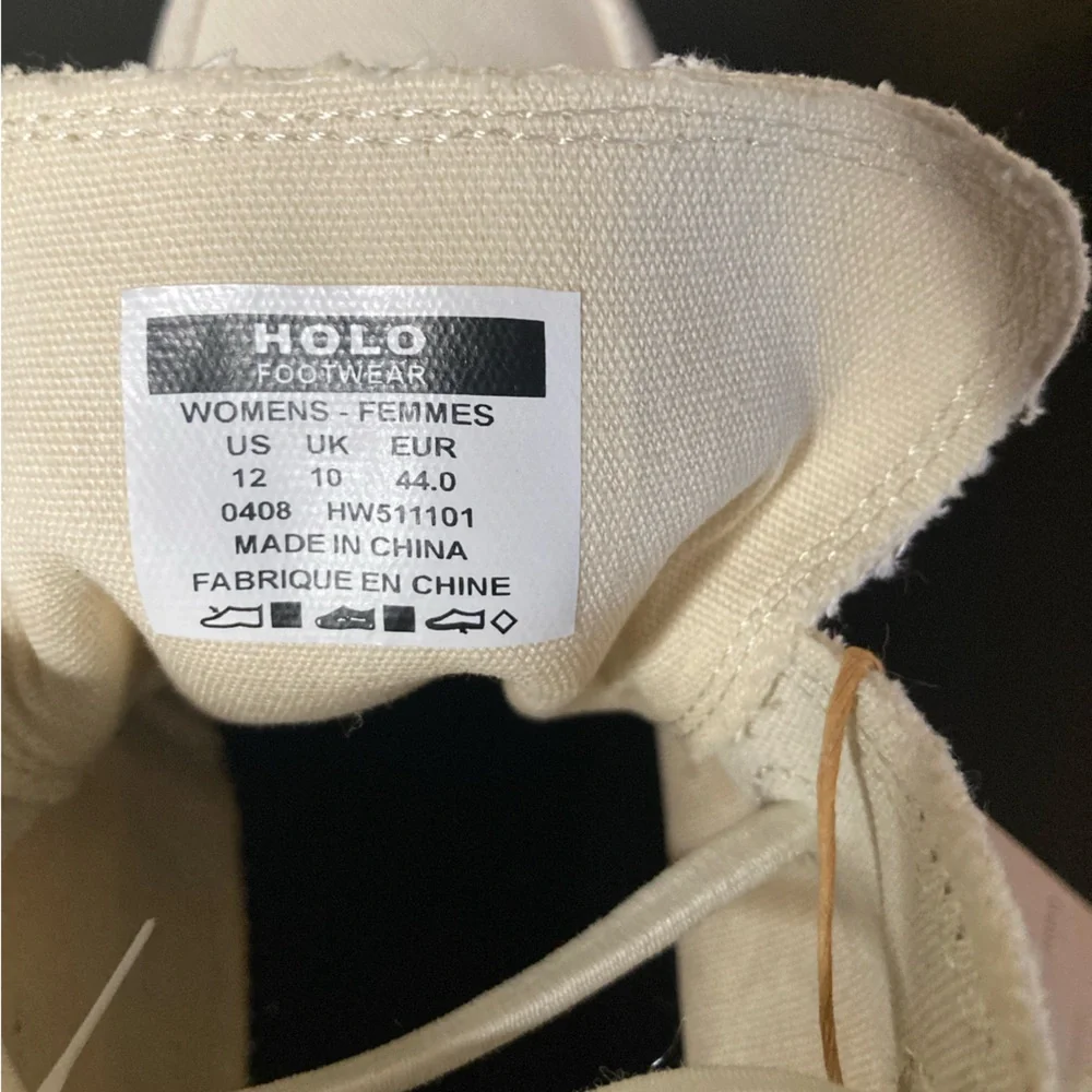 HOLO Athena Chukka Boots Off-White Canvas NWT Women’s US 12 EU 44